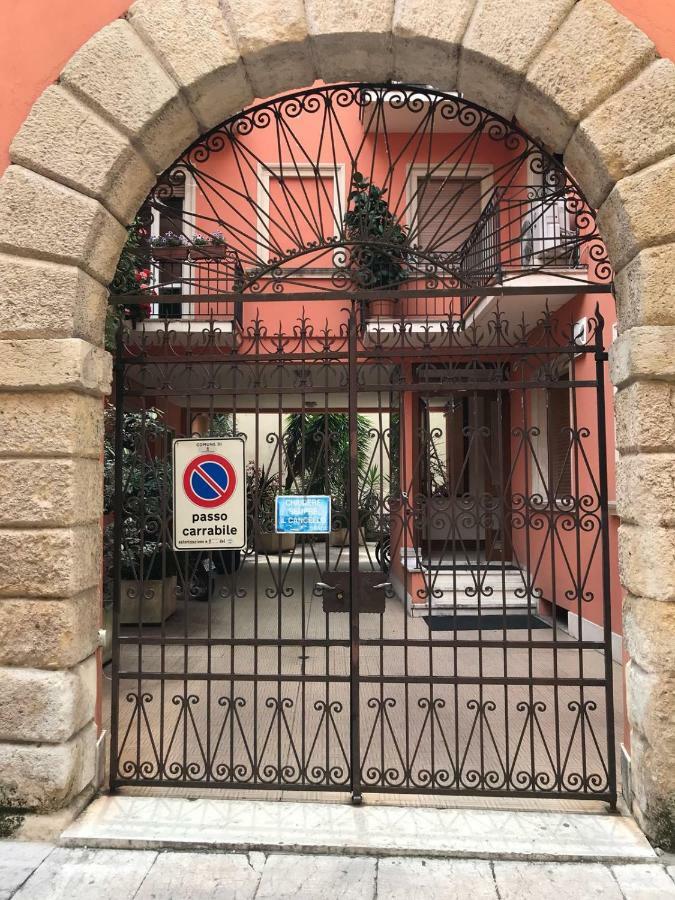 Verona'S Central Apartment Behind The Arena Экстерьер фото